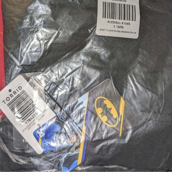 NWT: Torrid 3x Harley Quinn full length leggings Size 22/24 - Picture 3 of 3